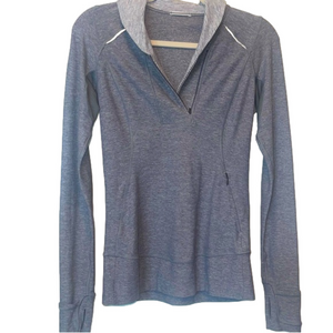 Lululemon gray 1/4th zip pull-over sweater size 8